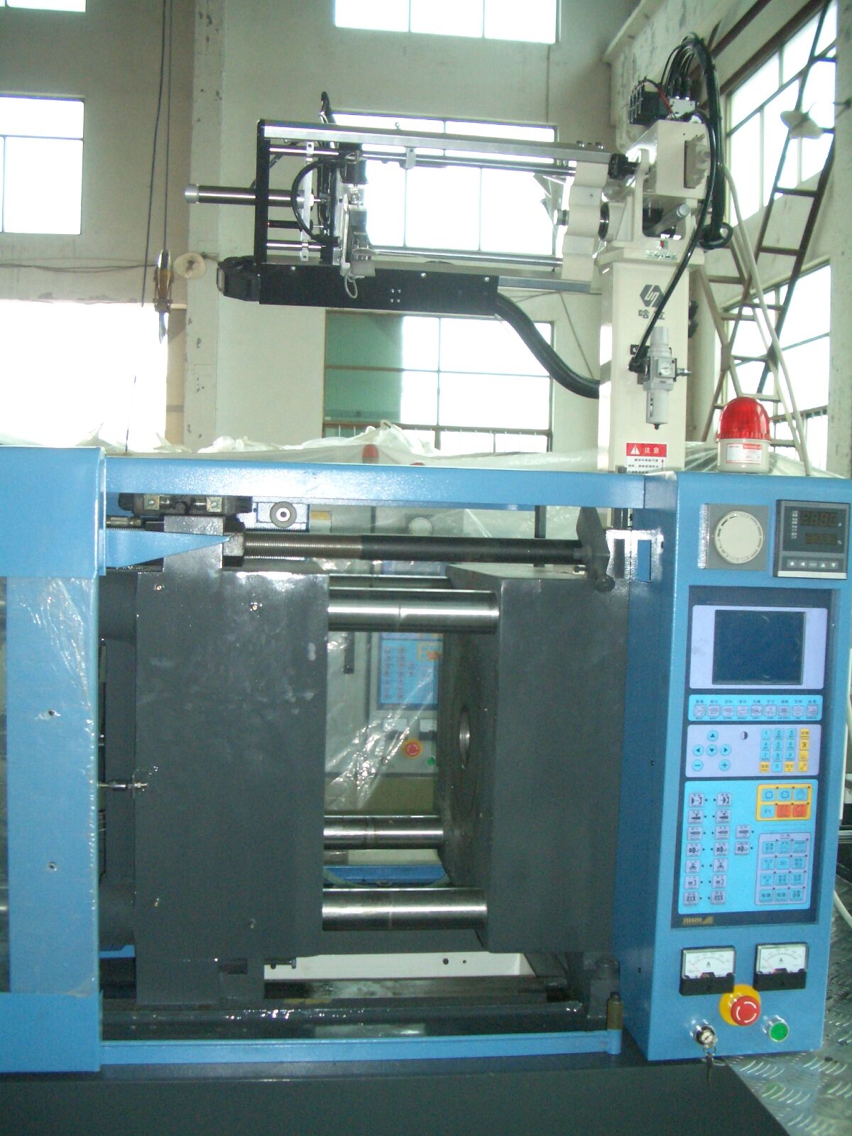 Magnetic Field Injection Molding Machine